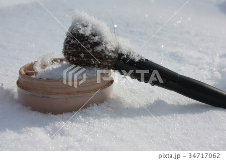 New Year's cosmetics. powder and cosmetic 34717062
