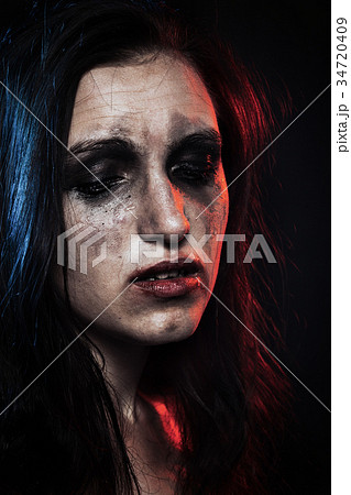 sad young woman sad young woman 34720409