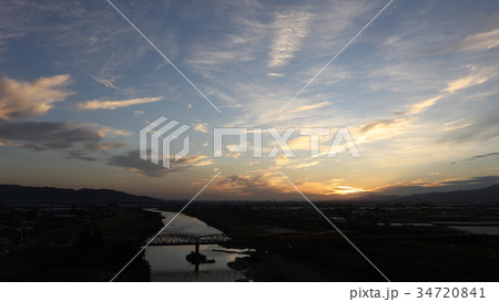 [空撮]筑後川　筑後川橋（通称名、片の瀬橋）大刀洗町と久留米市を結ぶ筑後川上の橋 34720841