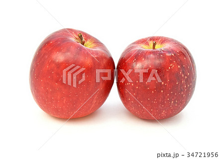 リンゴ（つがる） 34721956