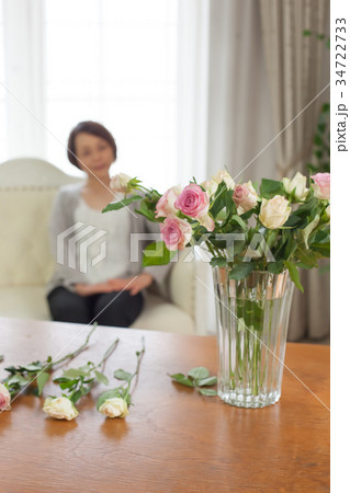 ミドル女性 生花 ミドル女性 生花 34722733