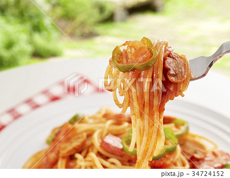 外で食べるナポリタン 外で食べるナポリタン 34724152