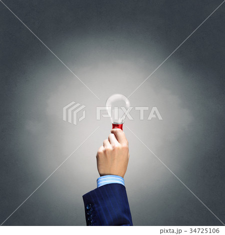 Bulb in hand 34725106