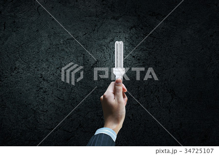 Bulb in hand 34725107