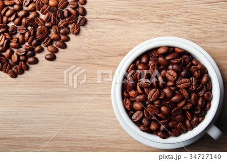 coffee in cup on wooden 34727140