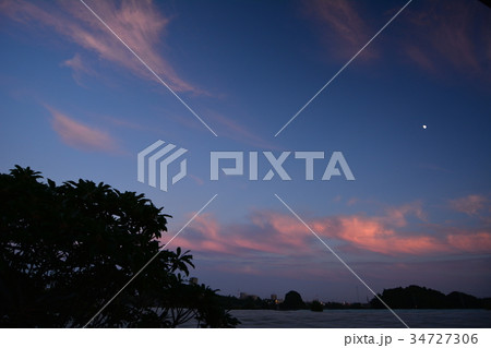 秋空の夕暮れ 34727306