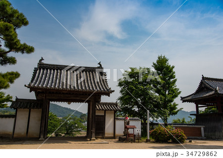岡山　総社市　初夏の備中国分寺の山門 34729862