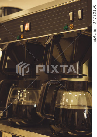Coffee makers with filters 34730100