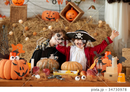 Halloween celebration 34730978