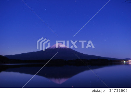富士山と田貫湖・夜景 富士山と田貫湖・夜景 34731605