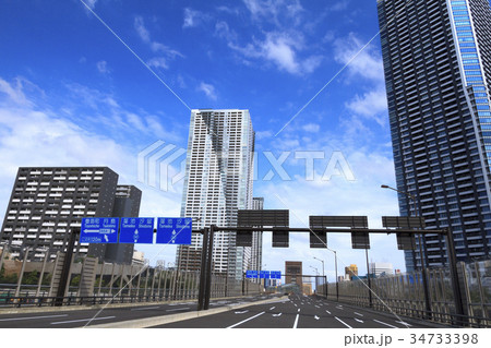 都市風景（東京、新都道50号、夏）　 34733398
