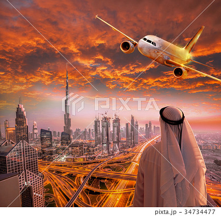 Night cityscape of Dubai in United Arab Emirates Night cityscape of Dubai in United Arab Emirates 34734477