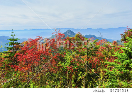 紅葉と笠ヶ岳 34734513