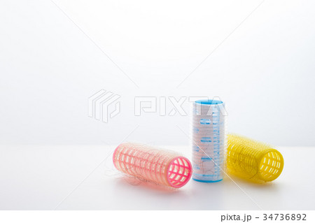 Set of hair curlers isolated on white background Set of hair curlers isolated on white background 34736892