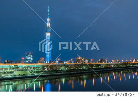 墨田川とスカイツリーの夜景 墨田川とスカイツリーの夜景 34738757