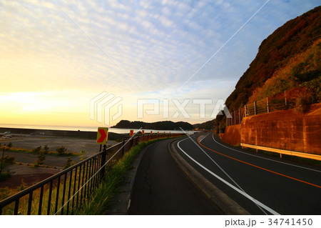 伊豆の海岸（江奈:夕暮れ） 34741450