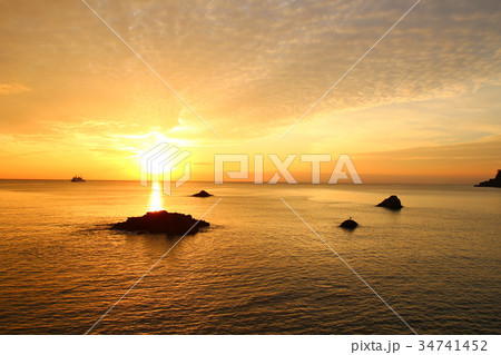 伊豆の海岸（江奈:夕暮れ） 34741452