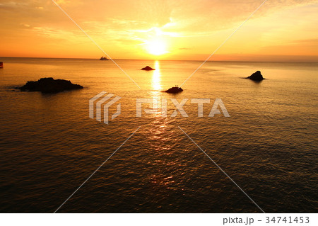 伊豆の海岸（江奈:夕暮れ） 34741453