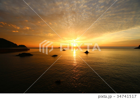 伊豆の海岸（江奈:夕暮れ） 34741517