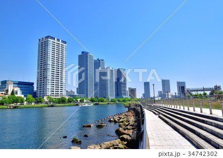 運河と高層マンション 34742302