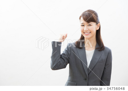 ビジネスウーマン ガッツポーズ ビジネスウーマン ガッツポーズ 34756048
