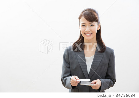 ビジネスウーマン　名刺交換 34756634