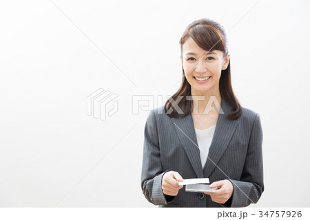 ビジネスウーマン　名刺交換 34757926