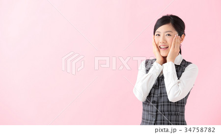 ビジネス 制服 若い女性 ビジネス 制服 若い女性 34758782