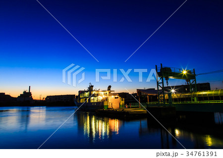 池島港の日没後 池島炭鉱跡 長崎 池島港の日没後 池島炭鉱跡 長崎 34761391