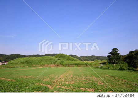古墳のある風景 古墳のある風景 34763484