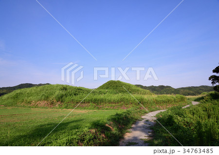 古墳のある風景 古墳のある風景 34763485