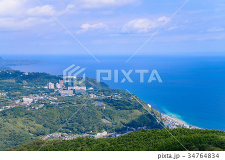 【静岡県】東伊豆町高原から見る、熱川温泉街 34764834