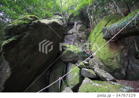 長崎県雲仙市　大黒天摩崖仏 34767329