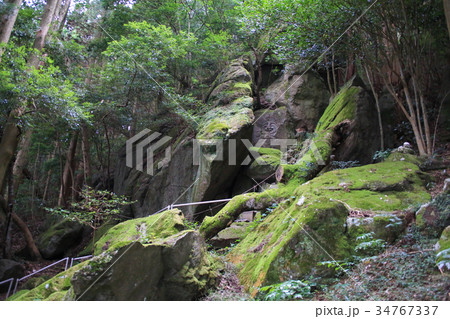 長崎県雲仙市　大黒天摩崖仏 34767337