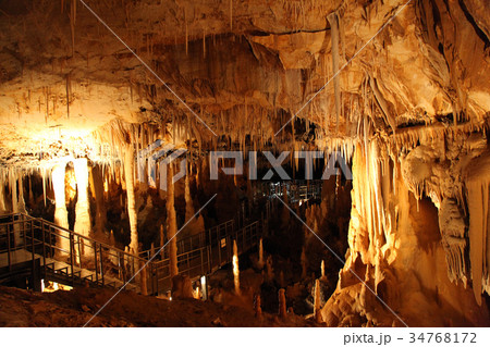 南大東島の鍾乳洞 南大東島の鍾乳洞 34768172