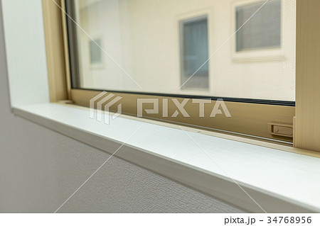 新築住宅の窓 34768956