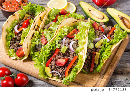 Traditional mexican tacos 34772183