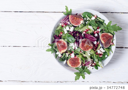 Autumn salad with arugula 34772748