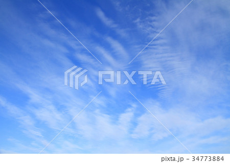 爽やかな秋の空 34773884