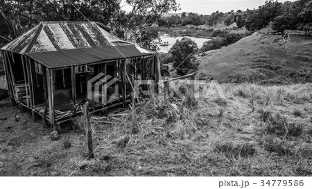 Abandoned outback farming shed in Queensland 34779586