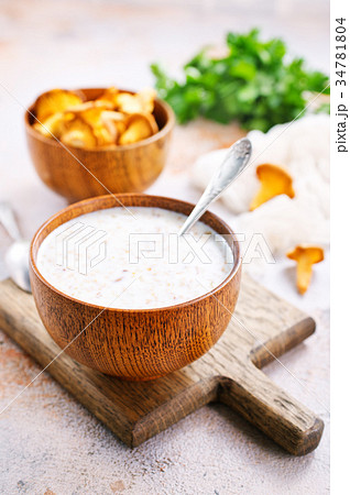 mushroom soup 34781804