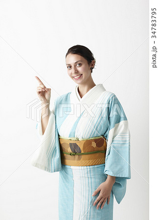 着物を着ている外国人 34783795