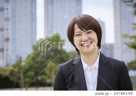 ビジネスイメージ　笑顔 34786549