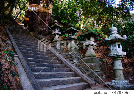 雲見 浅間神社 参道・石段 & 石灯篭 ( 西伊豆・雲見神社 ) 静岡県 賀茂郡 雲見 雲見 浅間神社 参道・石段 & 石灯篭 ( 西伊豆・雲見神社 ) 静岡県 賀茂郡 雲見 34787065