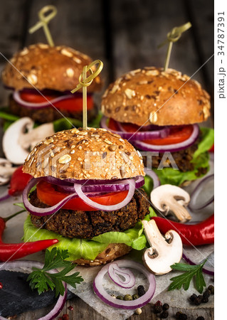Vegan burgers Vegan burgers 34787391