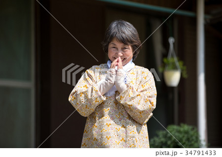 おばあちゃん　シニア 34791433