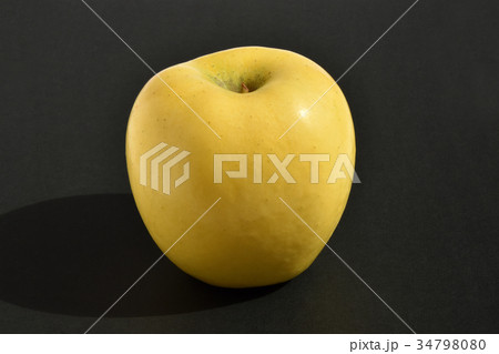 リンゴ（黄香） 34798080