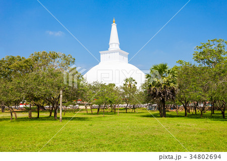 Ruwanwelisaya stupa in Anuradhapura, Sri Lanka 34802694