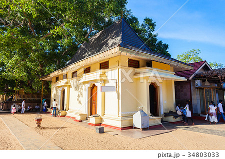 Ruhunu Maha Kataragama Temple Ruhunu Maha Kataragama Temple 34803033