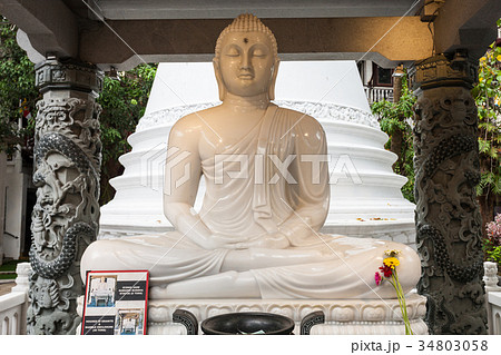 Gangaramaya Temple in Colombo 34803058